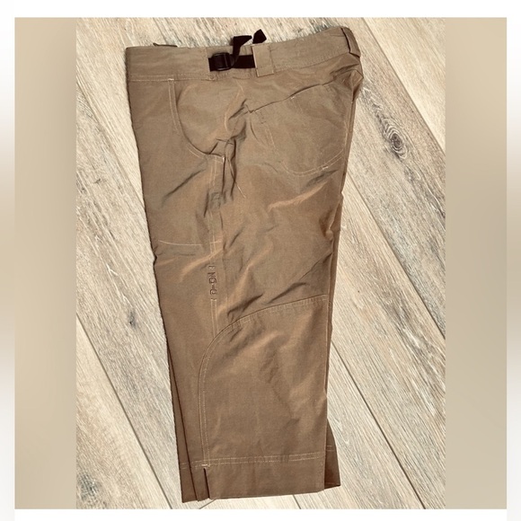 💜ZOIC Cycling cropped pants excellent condition. - Picture 4 of 8